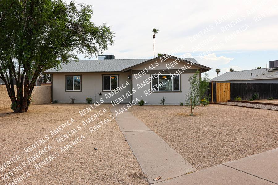 House for rent at 13861 N 48th Ave, Glendale, AZ 85306