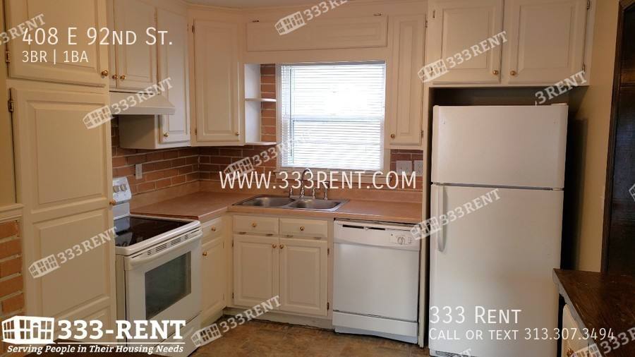 House for rent at 408 E 92nd St, Kansas City, MO 64131