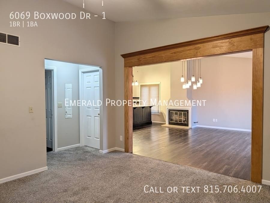 Townhouse for rent at 6069 Boxwood Dr #1, Rockford, IL 61114