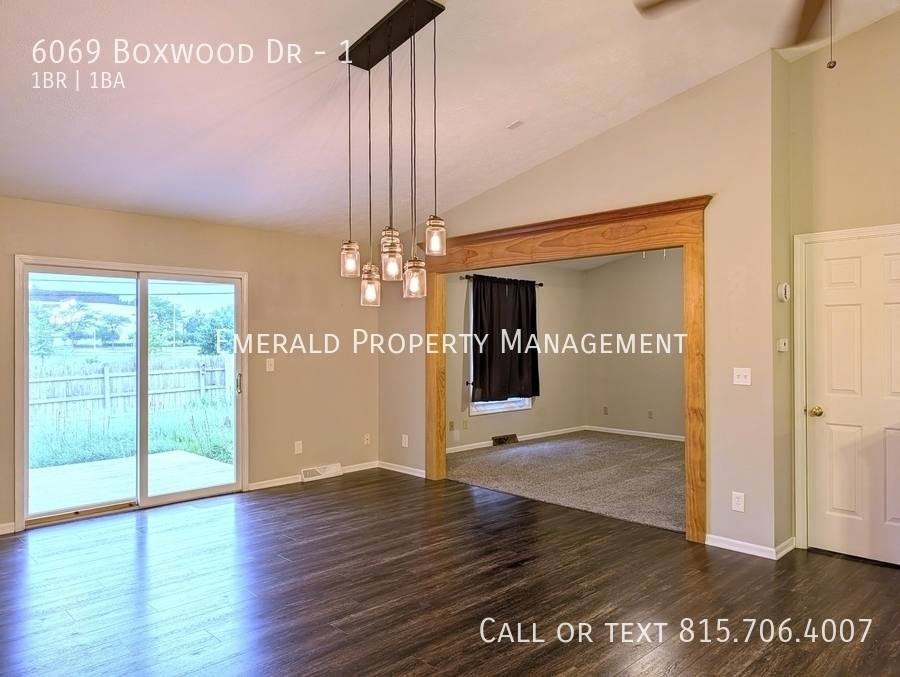 Townhouse for rent at 6069 Boxwood Dr #1, Rockford, IL 61114
