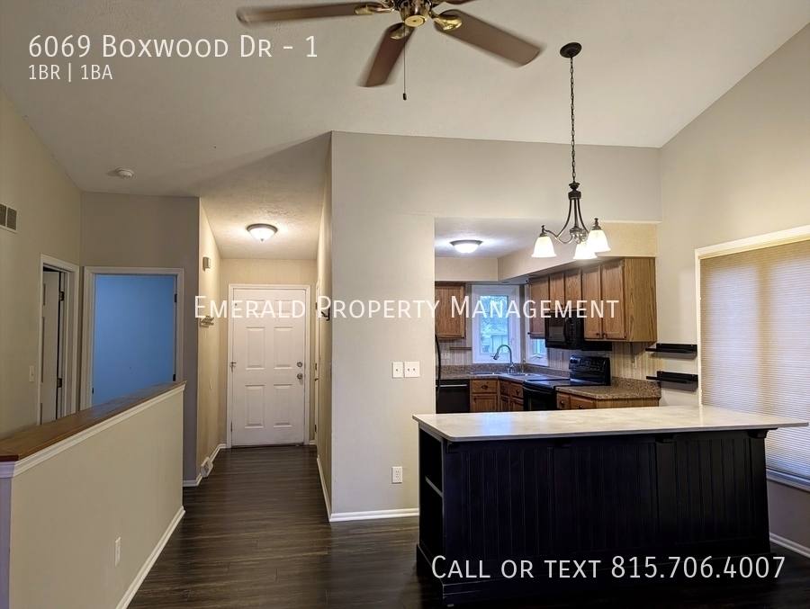 Townhouse for rent at 6069 Boxwood Dr #1, Rockford, IL 61114