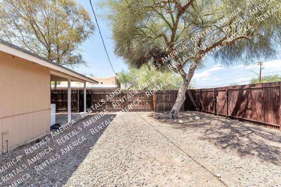 House for rent at 1830 E 8th St #2, Tucson, AZ 85719