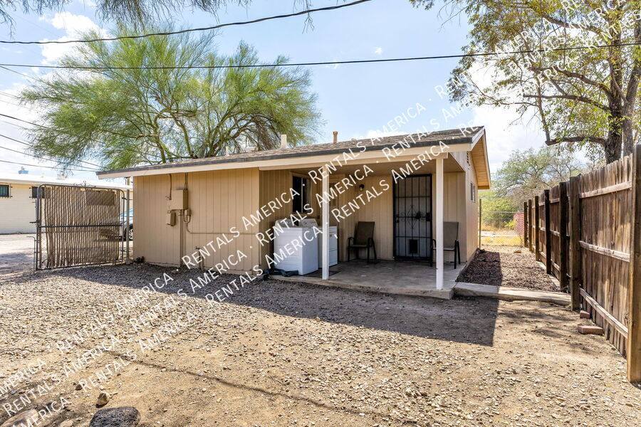 House for rent at 1830 E 8th St #2, Tucson, AZ 85719