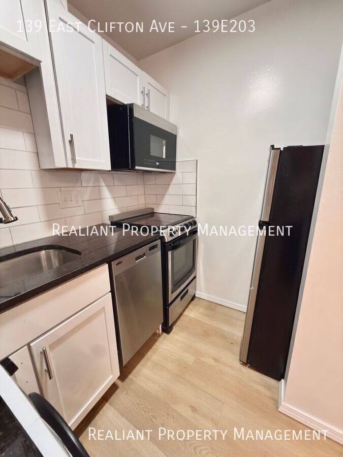 Apartment for rent at 139 E Clifton Ave #139E203, Cincinnati, OH 45202