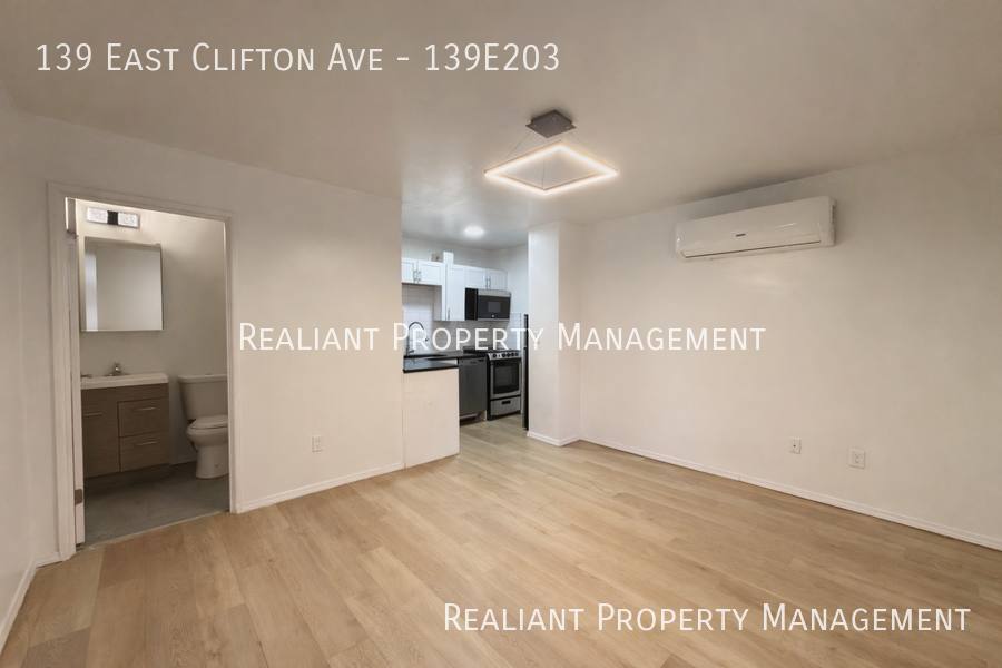 Apartment for rent at 139 E Clifton Ave #139E203, Cincinnati, OH 45202