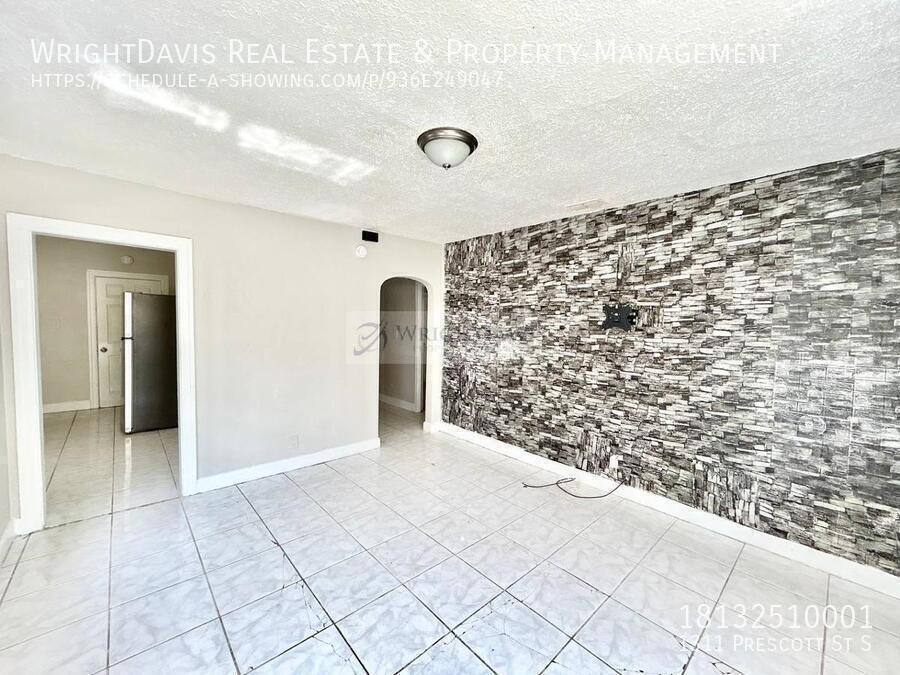 House for rent at 1311 Prescott St S, Saint Petersburg, FL 33712