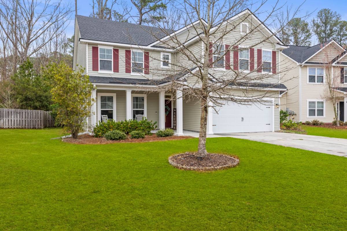 House for rent at 100 Richmond Walk Dr, Richmond Hill, GA 31324