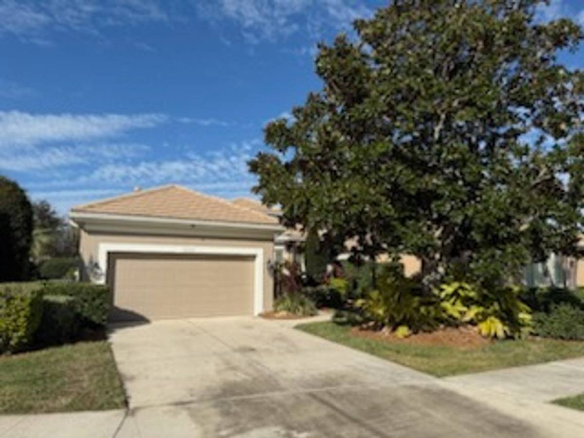 House for rent at 9735 53rd Dr E, Bradenton, FL 34211