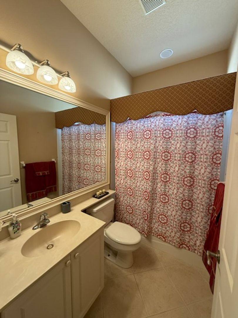 House for rent at 9735 53rd Dr E, Bradenton, FL 34211