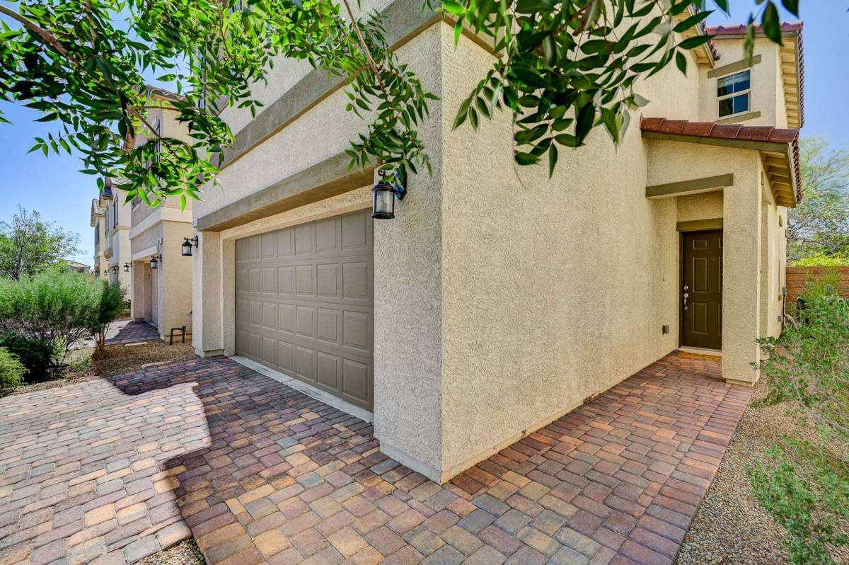 House for rent at 6363 Amelia Ridge Ave, Las Vegas, NV 89141