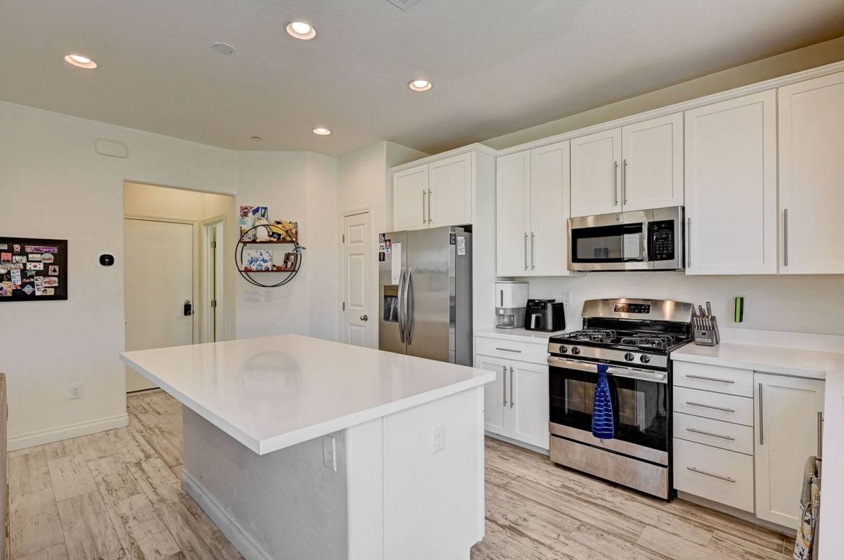 House for rent at 6363 Amelia Ridge Ave, Las Vegas, NV 89141