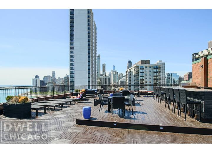 Apartment for rent at 1350 N Lake Shore Dr, Chicago, IL 60610