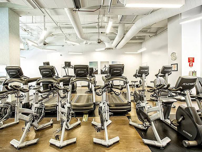 Apartment for rent at 225 N Columbus Dr, Chicago, IL 60601