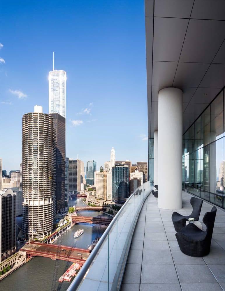 Apartment for rent at 111 W Wacker Dr, Chicago, IL 60601