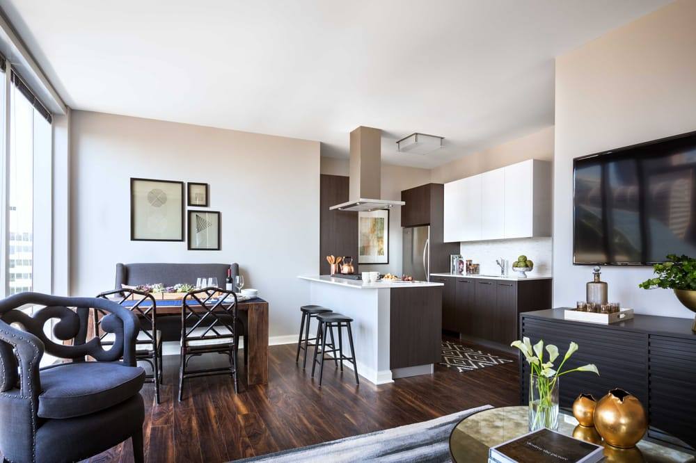 Apartment for rent at 111 W Wacker Dr, Chicago, IL 60601