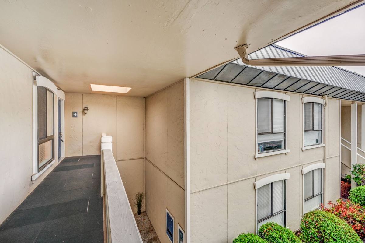 House for rent at 10306 NE 16th St #P4, Bellevue, WA 98004