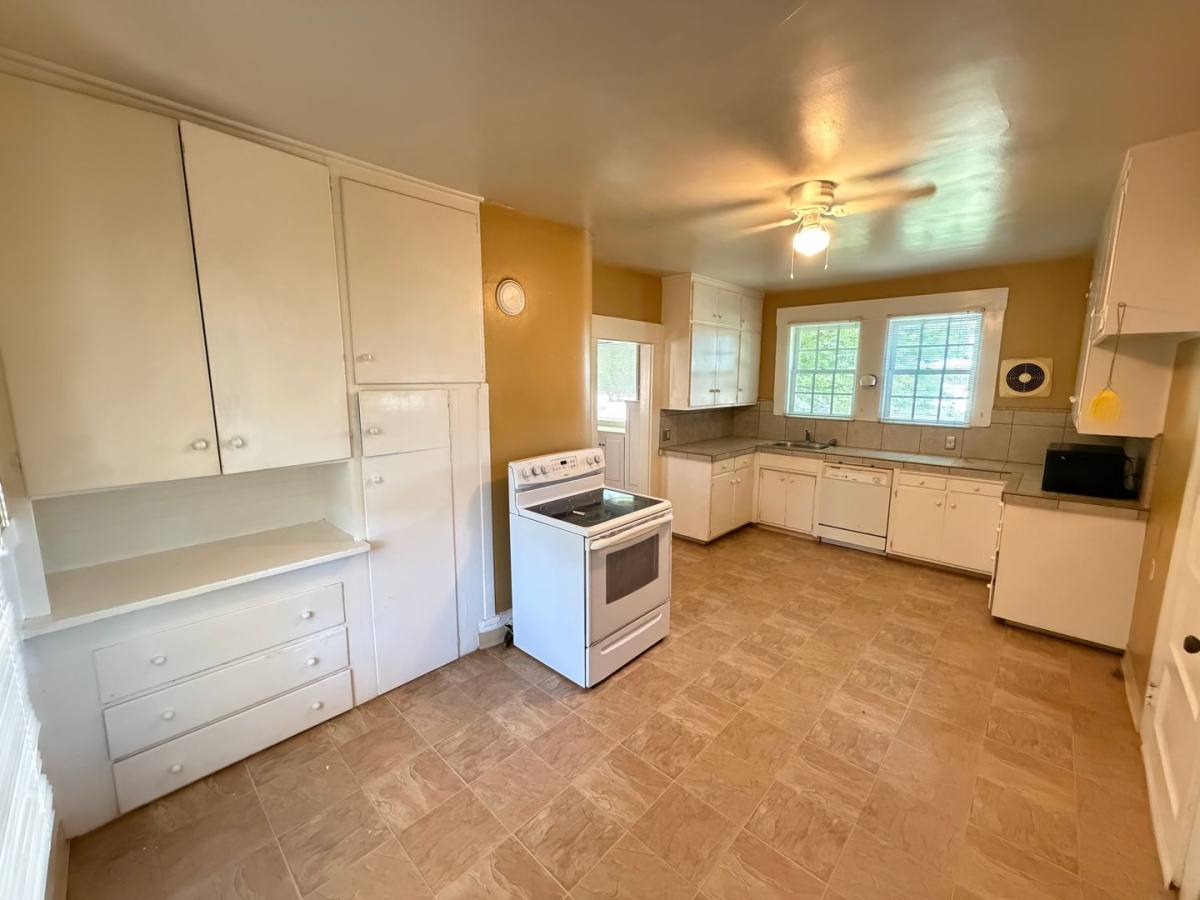 House for rent at 11221 Eight Mile Rd, Stockton, CA 95212