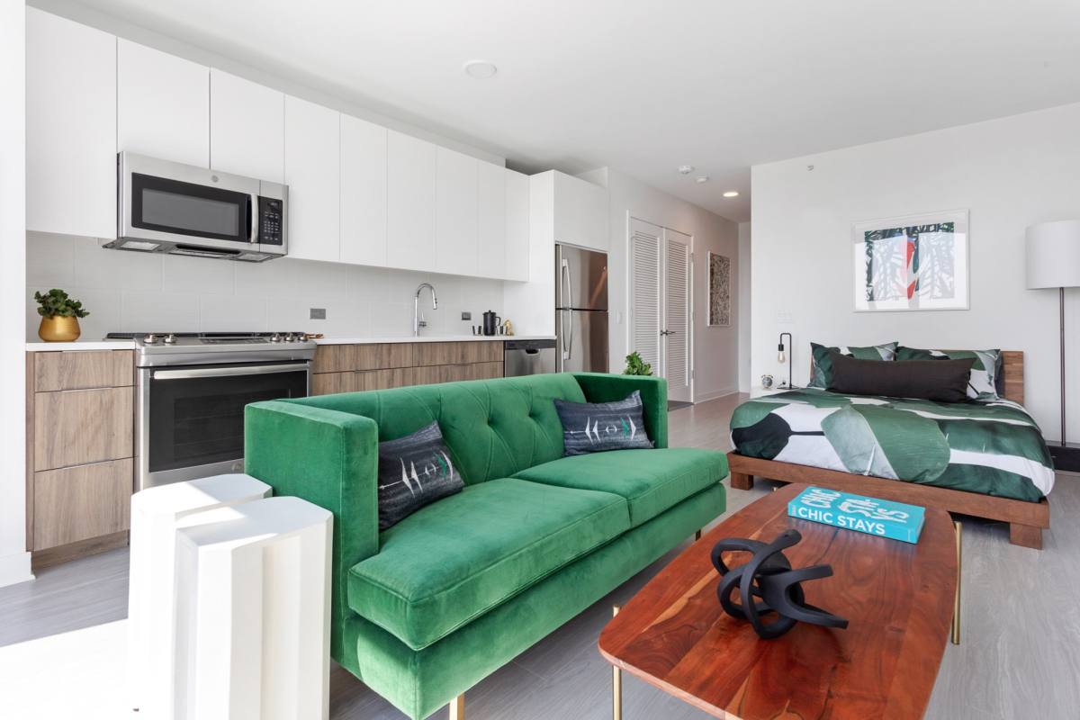 Apartment for rent at 2345 N Lincoln Ave, Chicago, IL 60614
