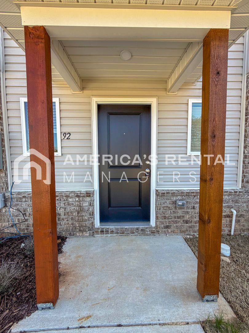 Townhouse for rent at 92 River Grass Dr, Lincoln, AL 35096