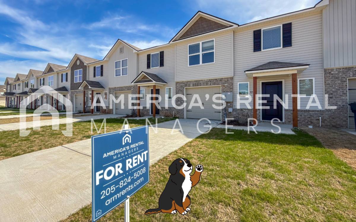 Townhouse for rent at 92 River Grass Dr, Lincoln, AL 35096