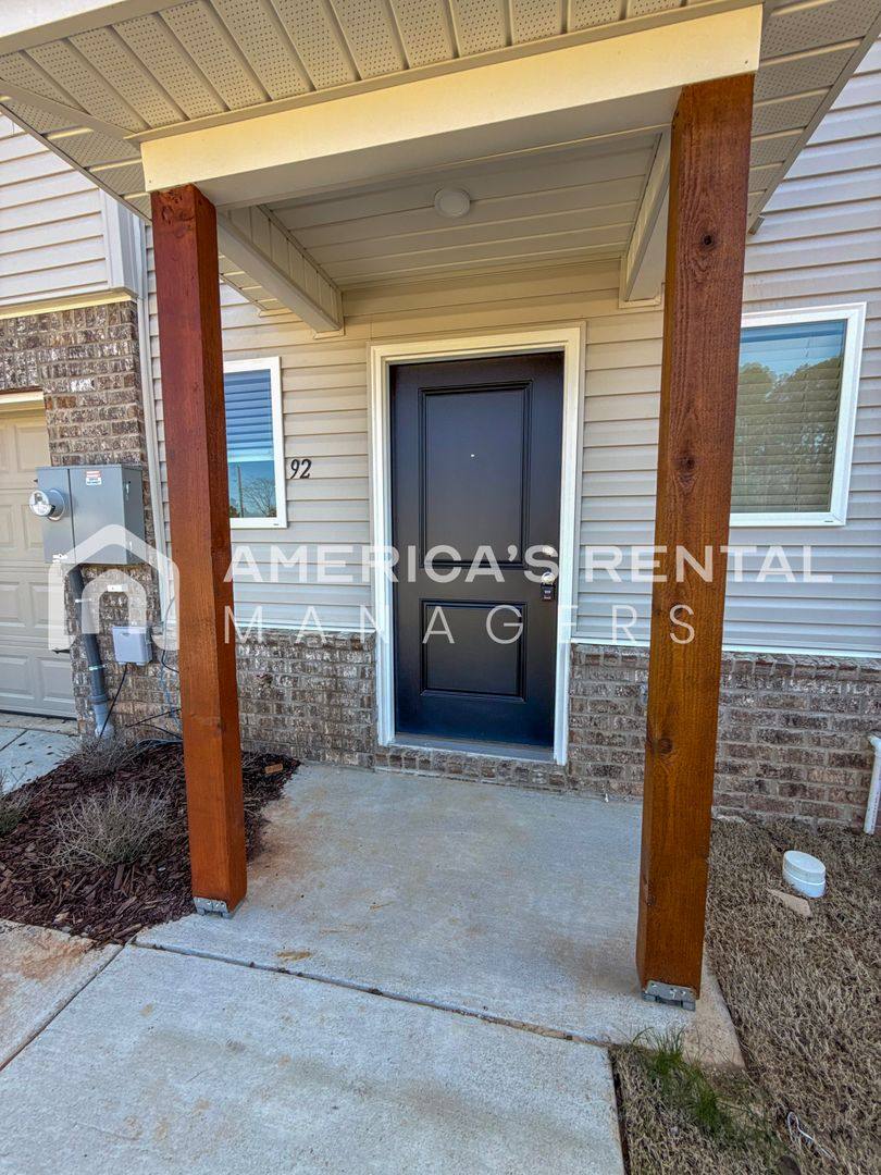 Townhouse for rent at 92 River Grass Dr, Lincoln, AL 35096