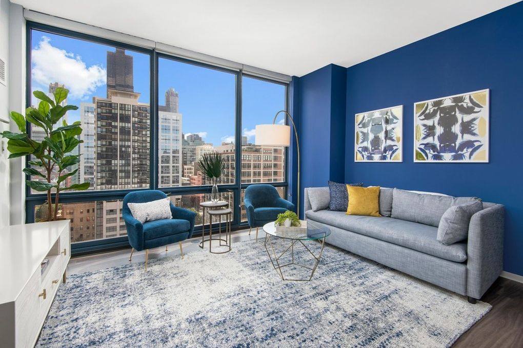 Apartment for rent at 765 W Adams St, Chicago, IL 60661