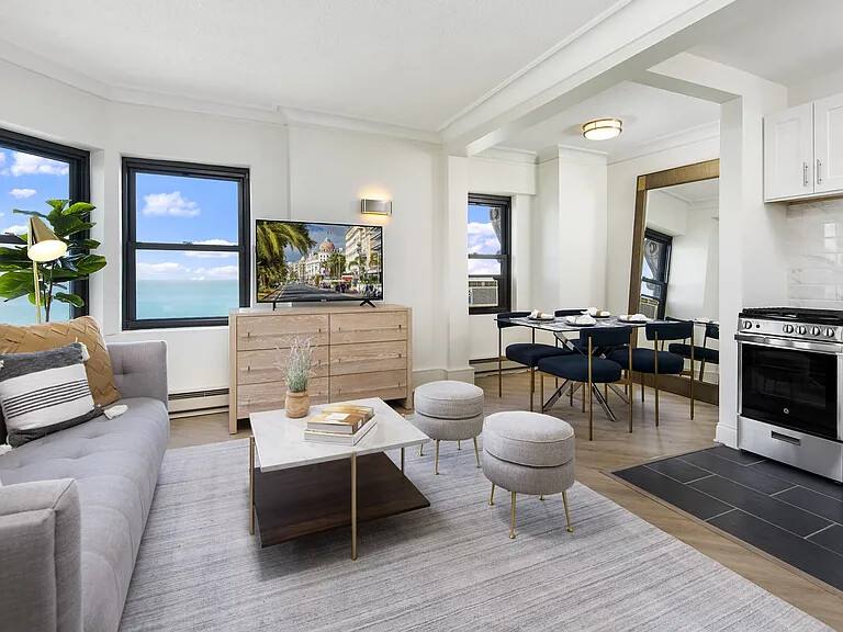 Apartment for rent at 1400 N Lake Shore Dr, Chicago, IL 60610