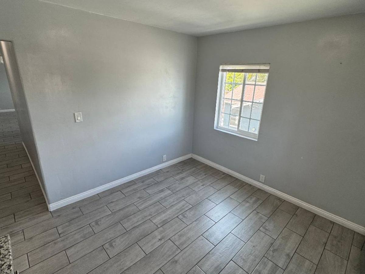 Apartment for rent at 2300 Lake St, Bakersfield, CA 93306