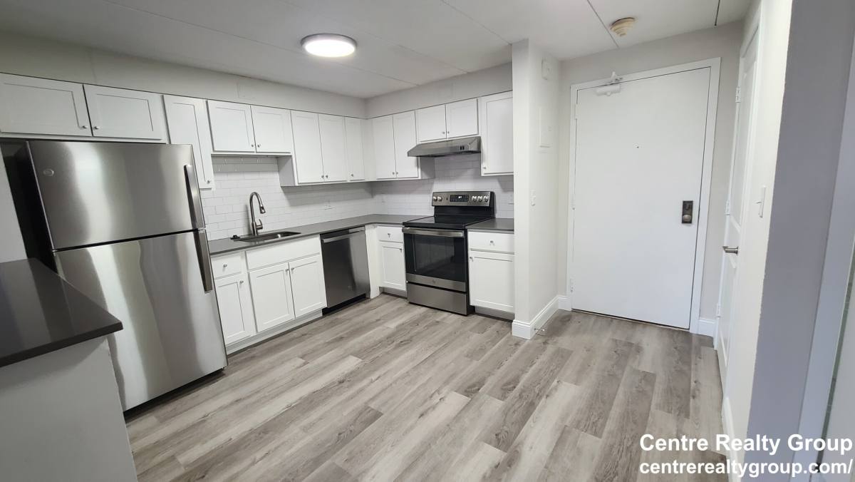 Apartment for rent at 1037 Southern Artery, Quincy, MA 02169