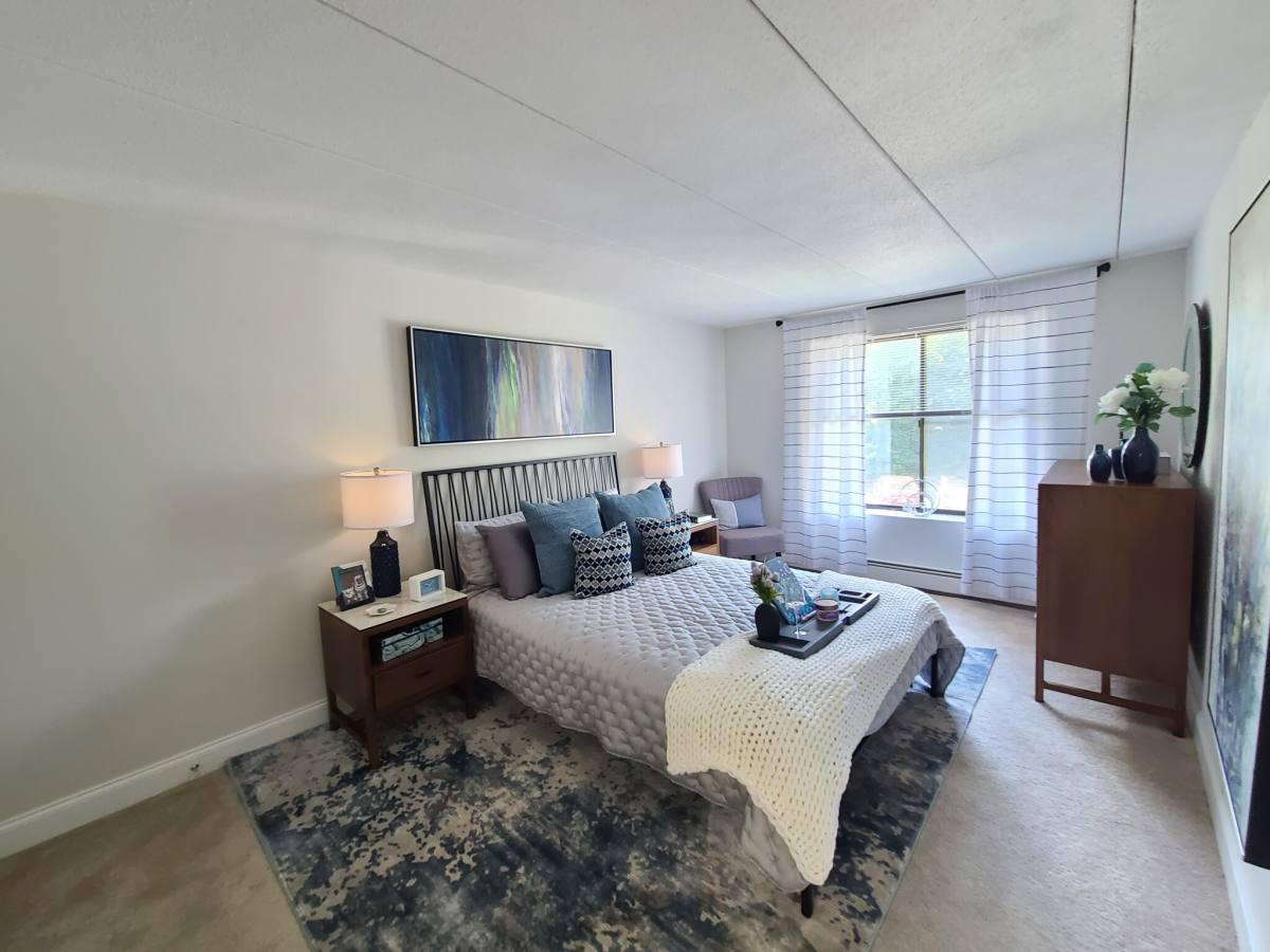 Apartment for rent at 1037 Southern Artery, Quincy, MA 02169