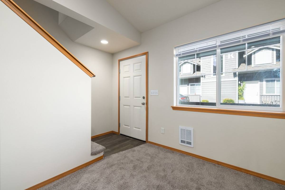 Townhouse for rent at 18222 Smokey Point Blvd, Rz05, Arlington, WA 98223