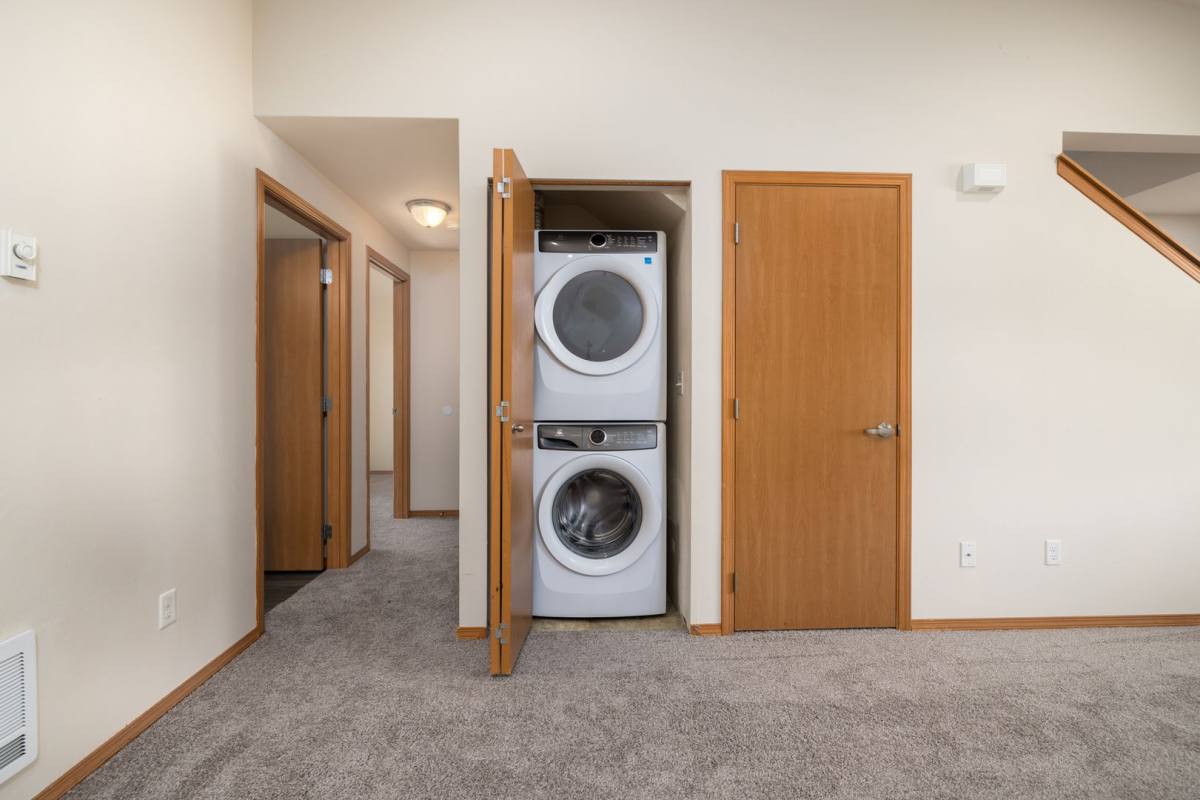 Townhouse for rent at 18222 Smokey Point Blvd, Rz05, Arlington, WA 98223