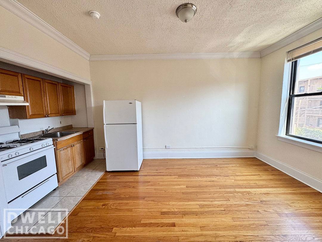 Apartment for rent at 2737 N Spaulding Ave, Chicago, IL 60647