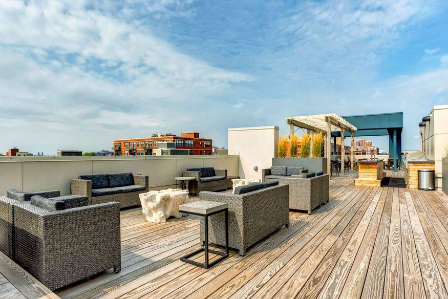 Apartment for rent at 1222 W Madison St, Chicago, IL 60607