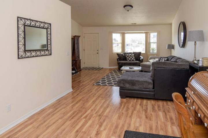 House for rent at 1015 S River Rd, Saint George, UT 84790