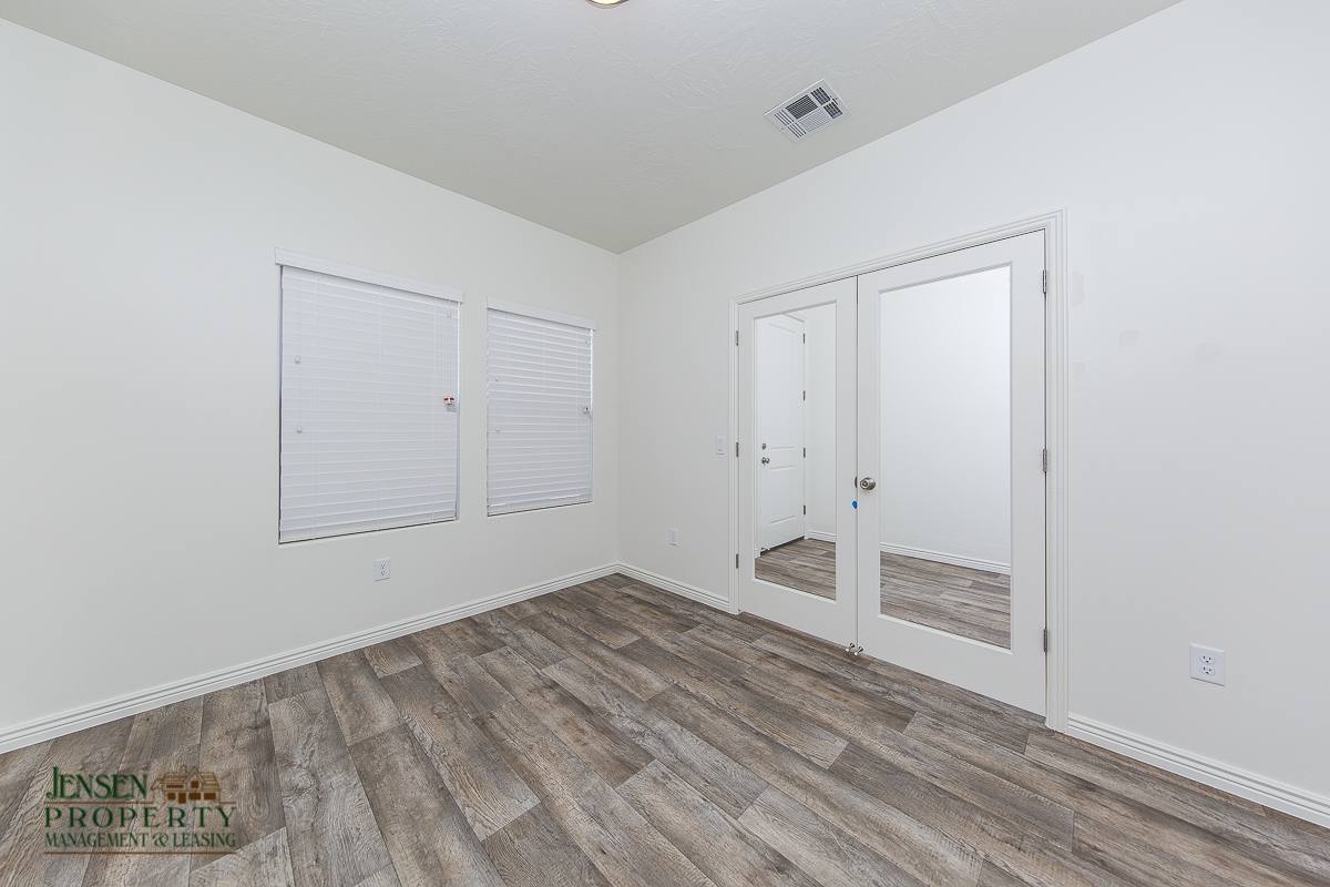 House for rent at 3252 E Tanoak Dr, Saint George, UT 84790