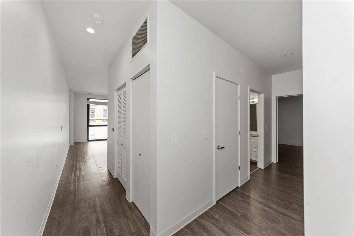 Apartment for rent at 830 N Milwaukee, Chicago, IL 60642