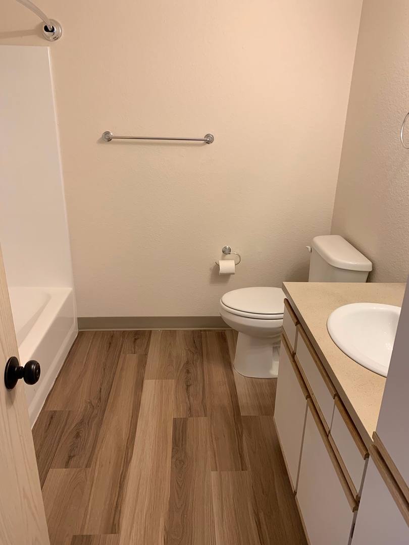 Apartment for rent at 5075 - 5105 10th Ave NE, Salem, OR 97303