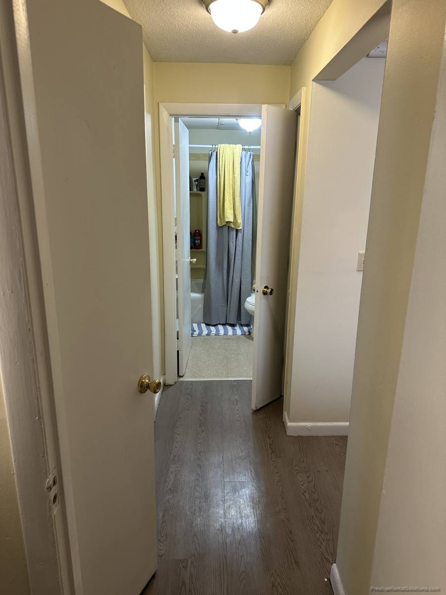 Apartment for rent at 40 Dinan Dr, Gardner, MA 01440