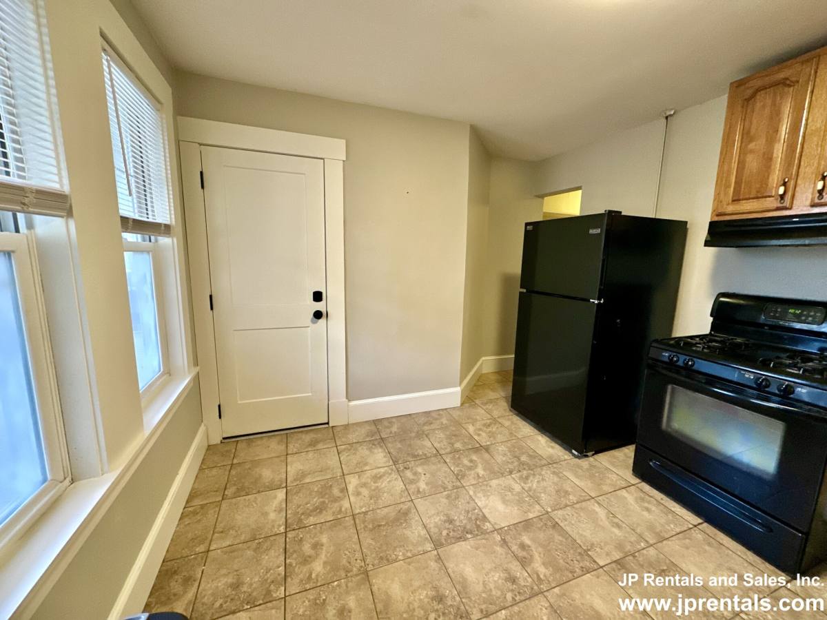 Apartment for rent at 4094 Washington St, Roslindale, MA 02131