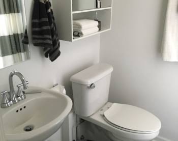 Apartment for rent at 925 W Carmen Ave, Chicago, IL 60640