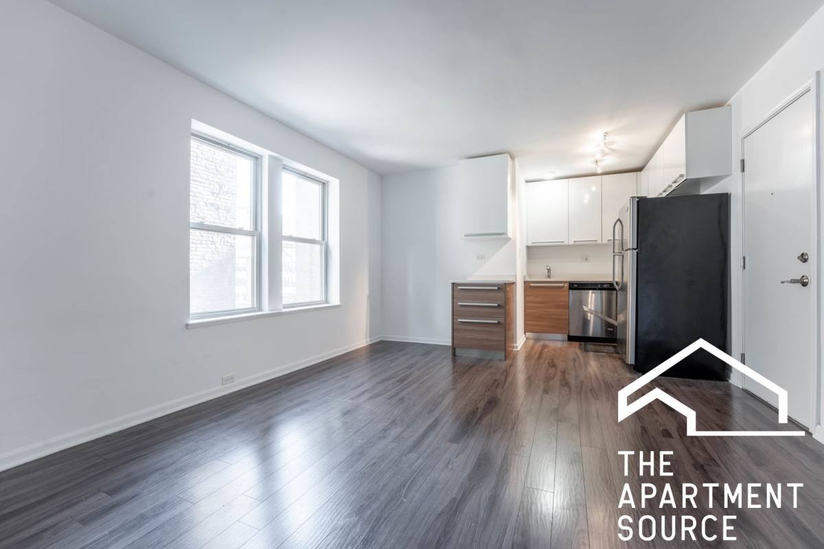 Apartment for rent at 925 W Carmen Ave, Chicago, IL 60640