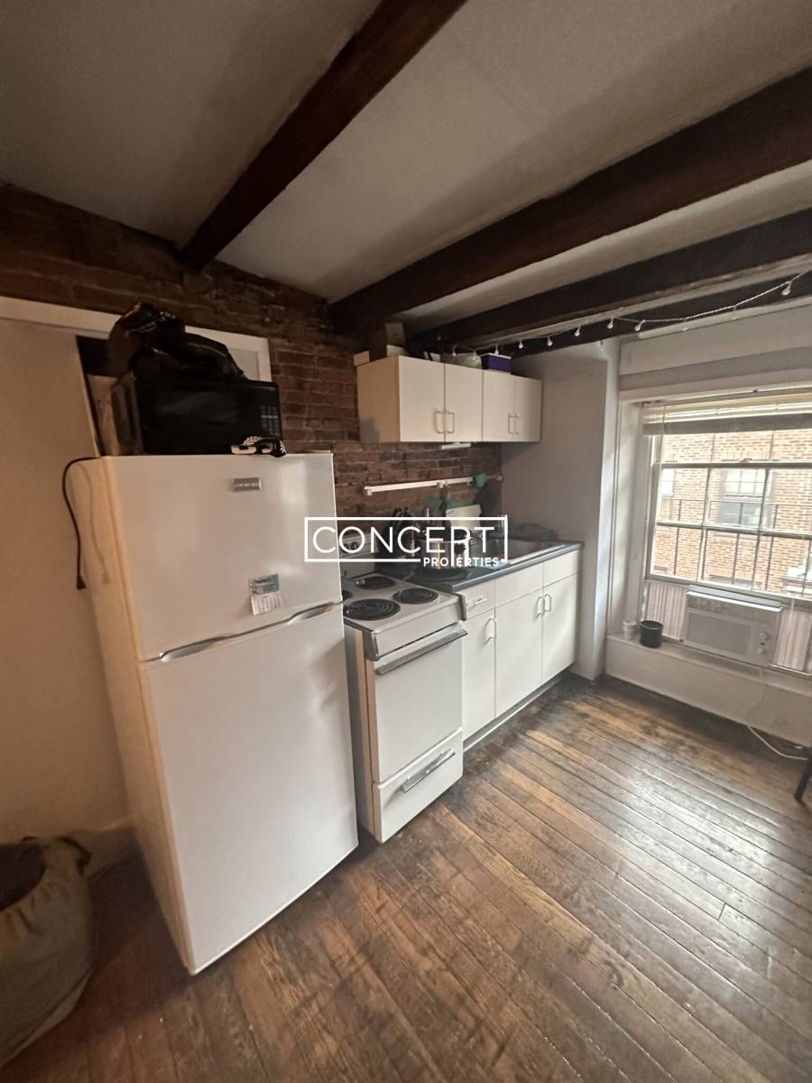 90 Myrtle St, Boston, MA 02114 - Apartment for Rent