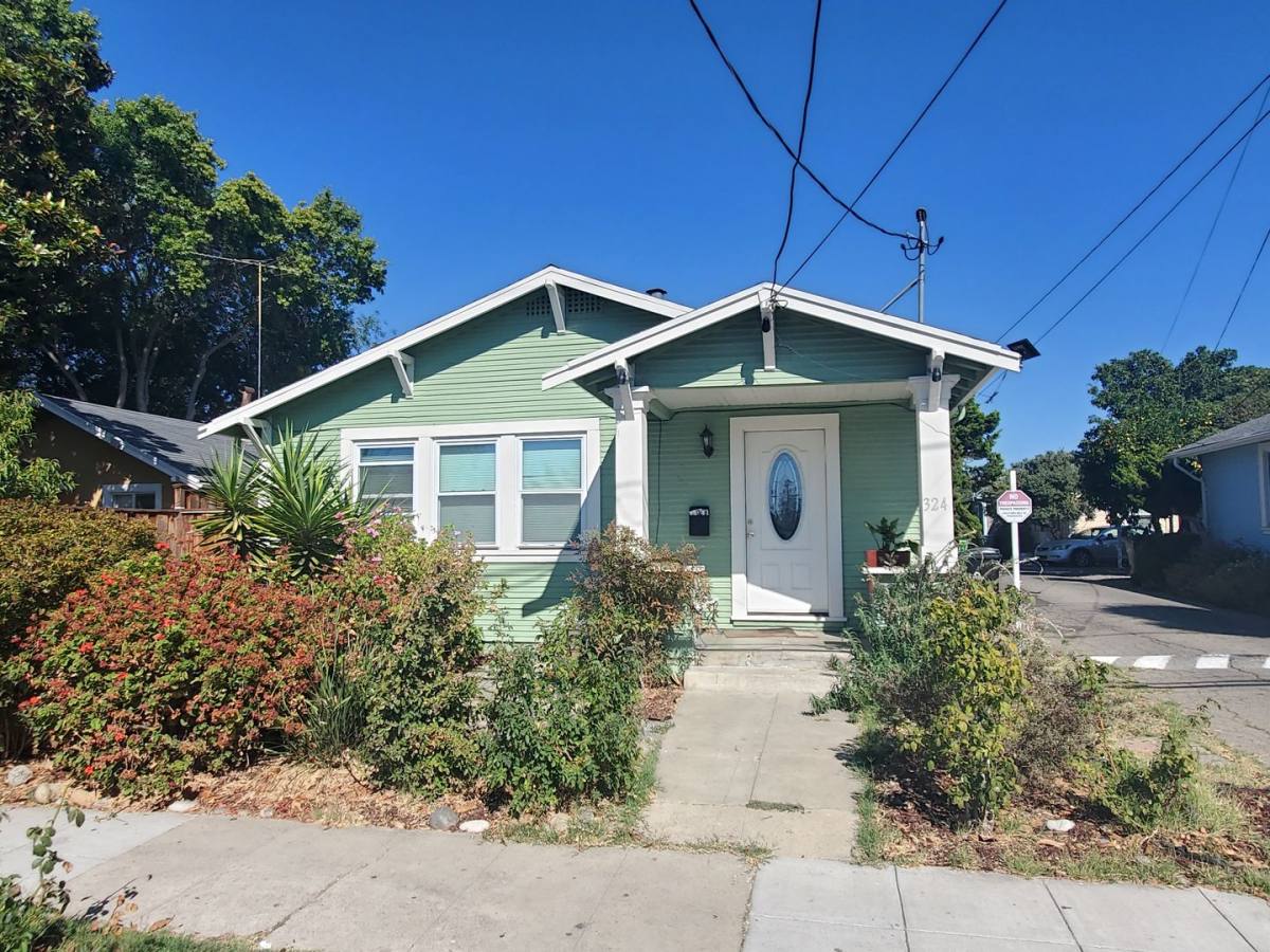 Apartment for rent at 324-342 S Buena Vista Ave, San Jose, CA 95126
