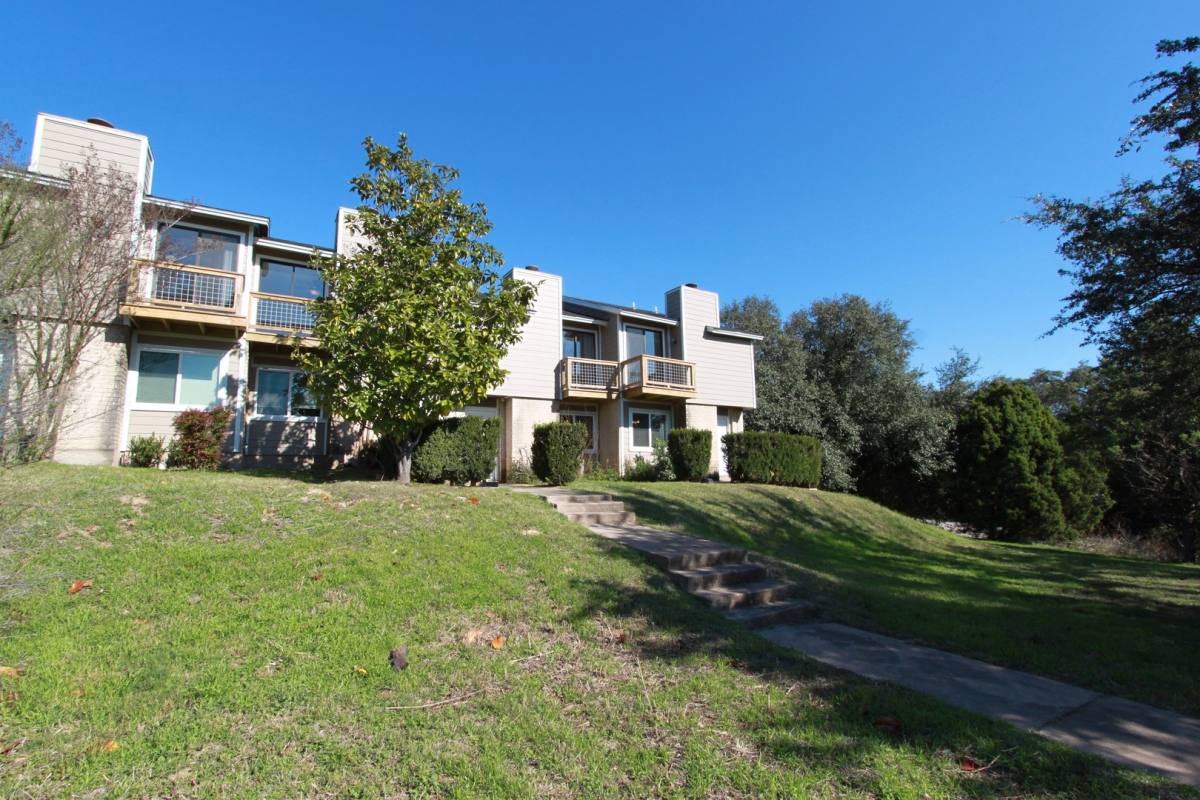 Townhouse for rent at 3904 Hudson Bend Rd, Austin, TX 78734