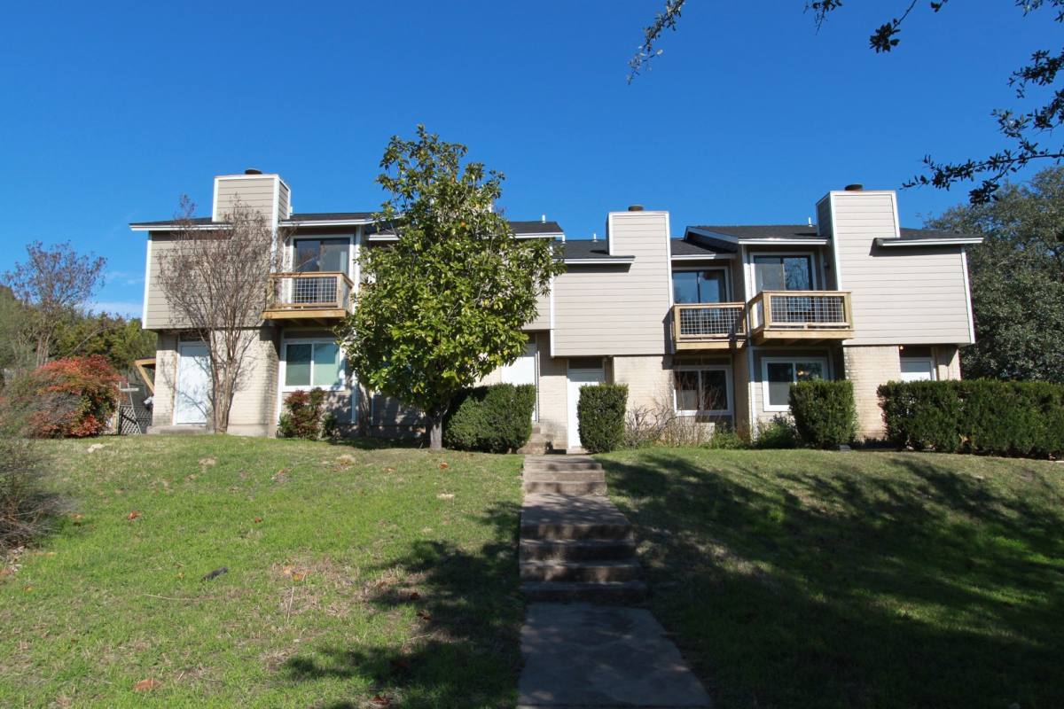 Townhouse for rent at 3904 Hudson Bend Rd, Austin, TX 78734