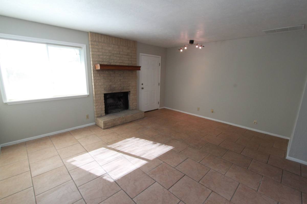Townhouse for rent at 3904 Hudson Bend Rd, Austin, TX 78734