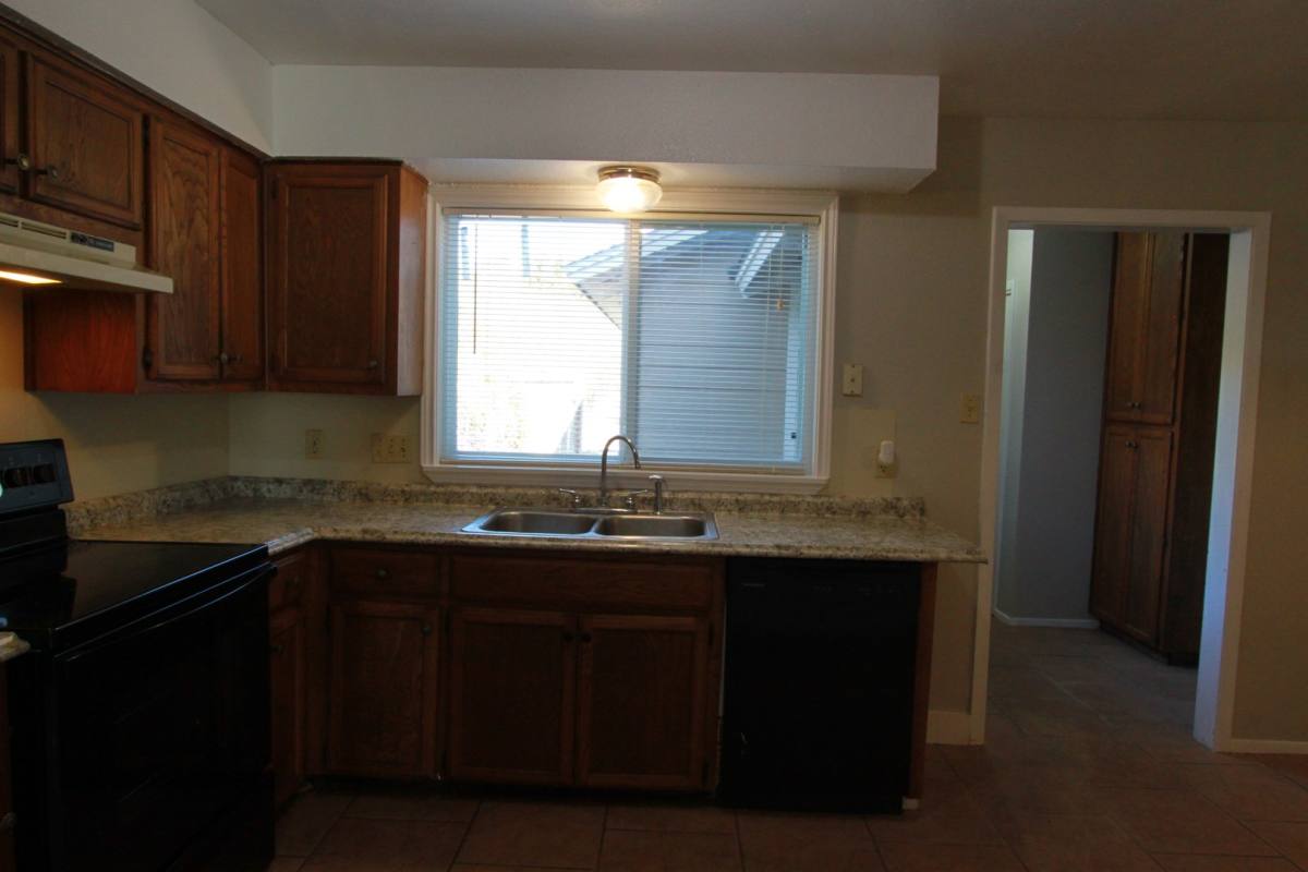 Townhouse for rent at 3904 Hudson Bend Rd, Austin, TX 78734
