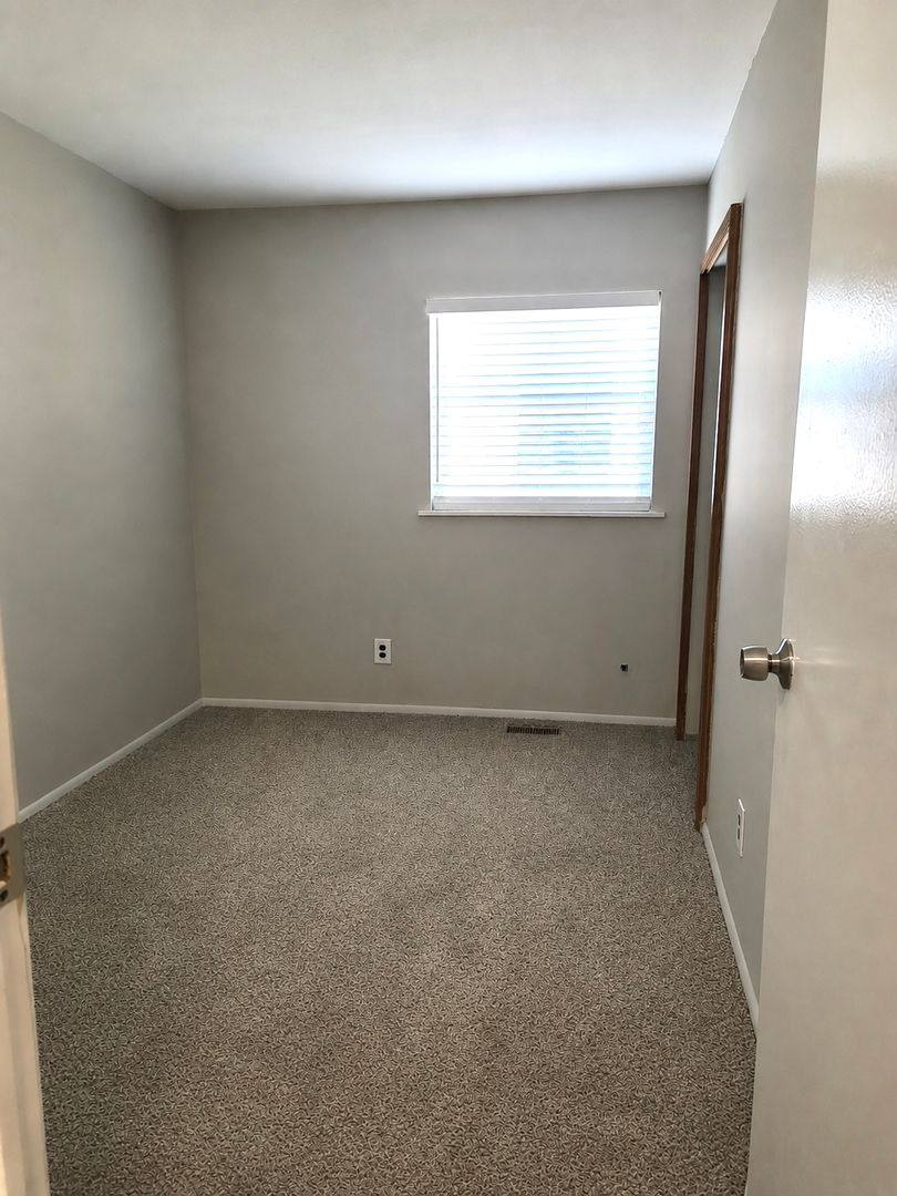 House for rent at 610 Dogwood Dr, Champaign, IL 61821
