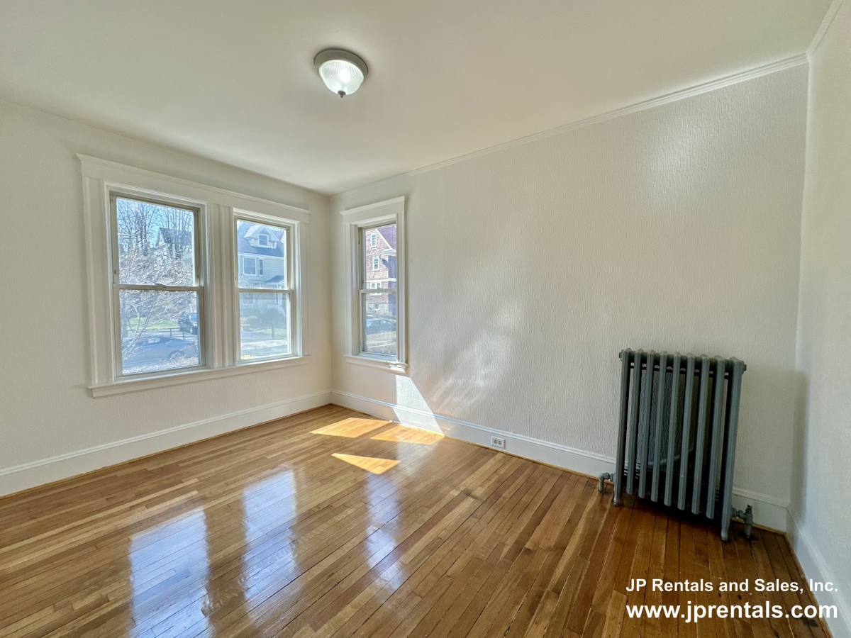 Apartment for rent at 14 Hooper St #1 Co, Dorchester Center, MA 02124